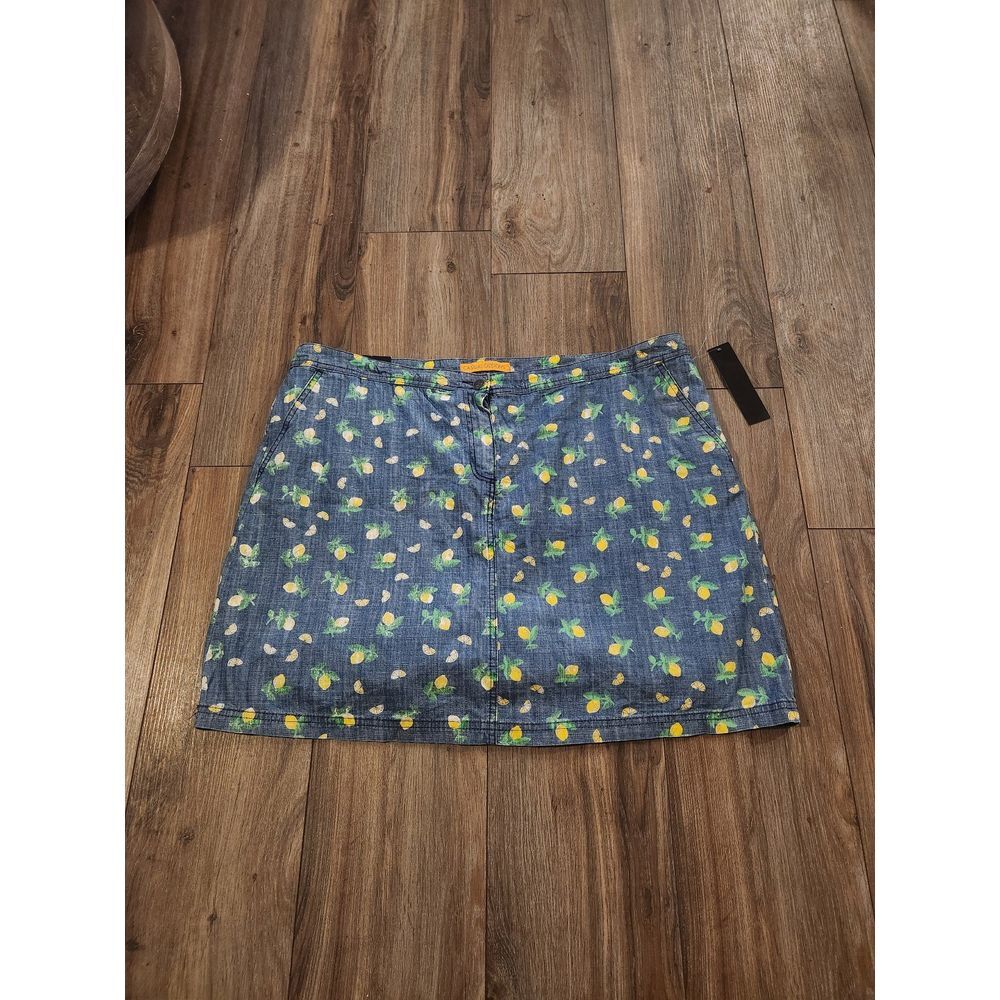 New! Casual Designs Denim Skort with‎ Lemon Designs Women's Size 22